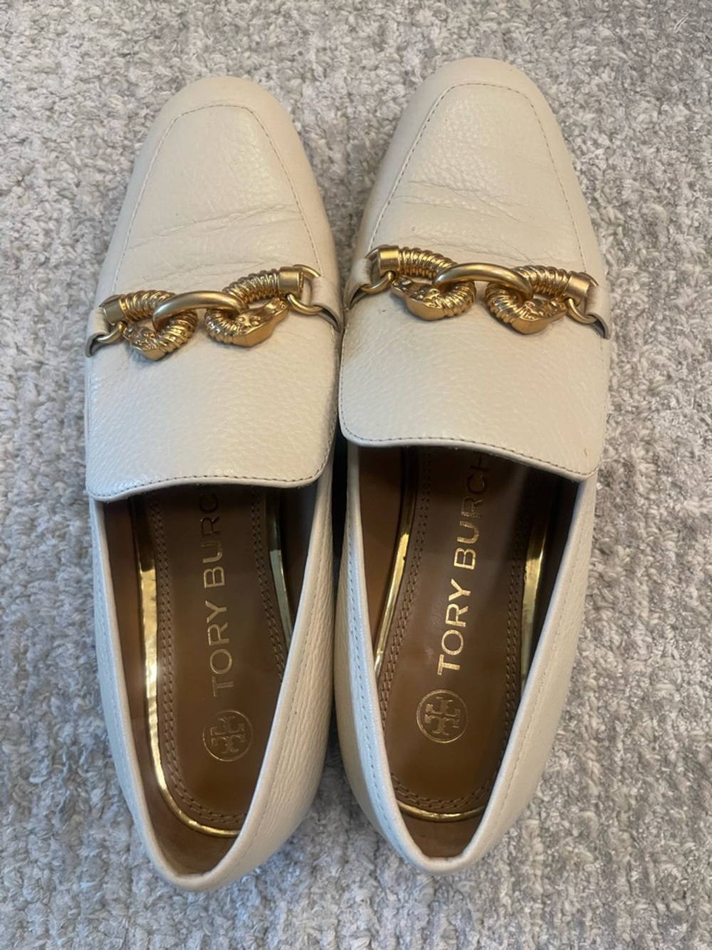 Tory Burch Pebbled Leather “Jessa” Chain Detail in color “New Cream”